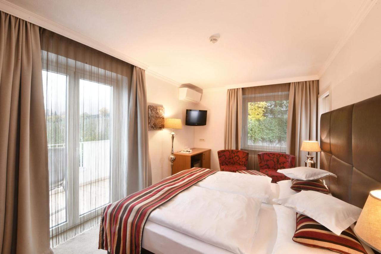 Hotel Maria Theresia Adults-Only Lagundo Ngoại thất bức ảnh